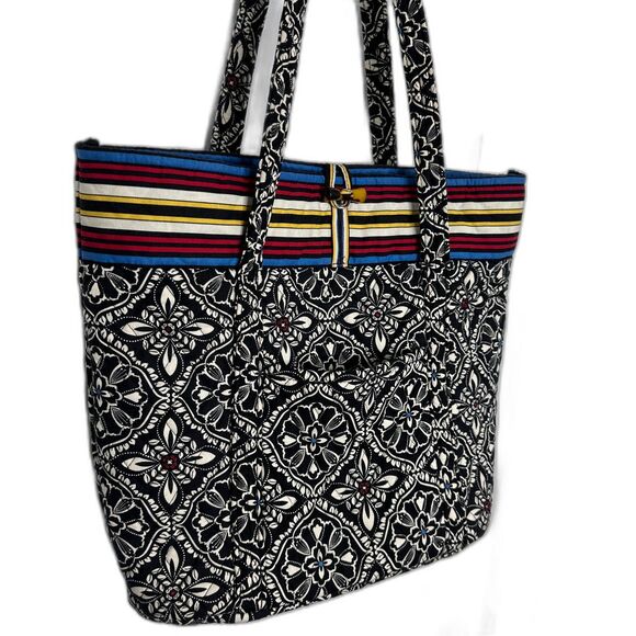 Vera Bradley Villager Tote Bag Barcelona Pattern Quilted Shoulder Bag 14x17x6 - Picture 5 of 6